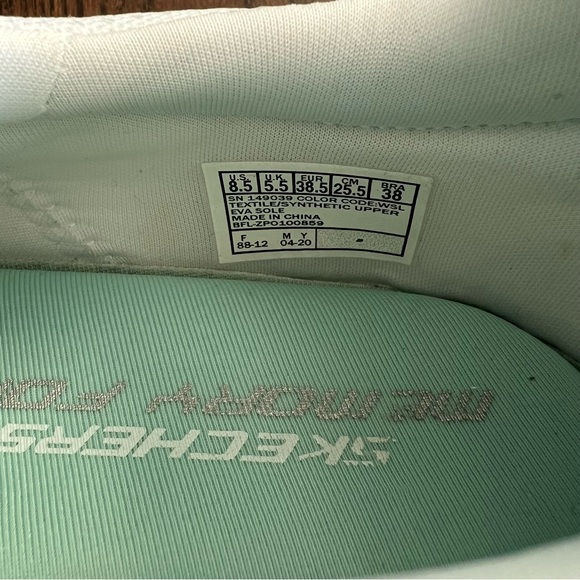 Sketchers memory foam white and silver slip on sneakers size 8.5 - Picture 6 of 6